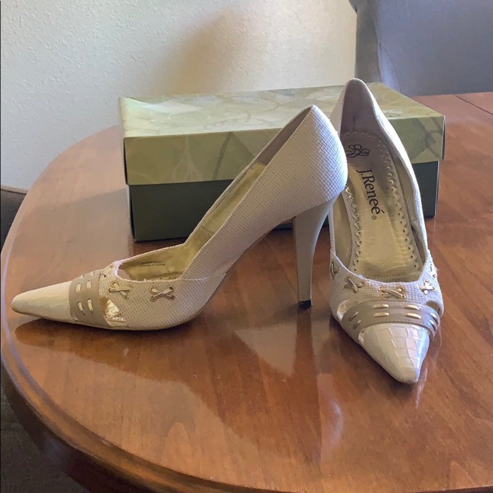 J. Reneé Winter White Heals